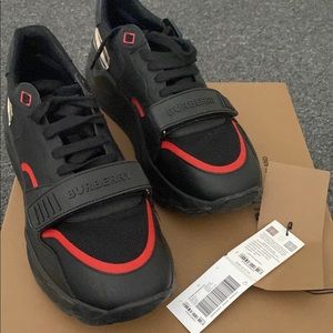 Burberry men shoes
